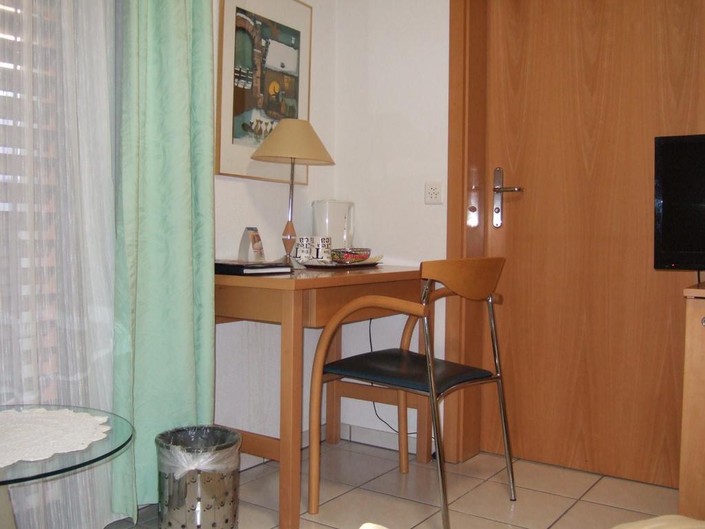 Gasthaus Zur Sonne Aesch  المظهر الخارجي الصورة