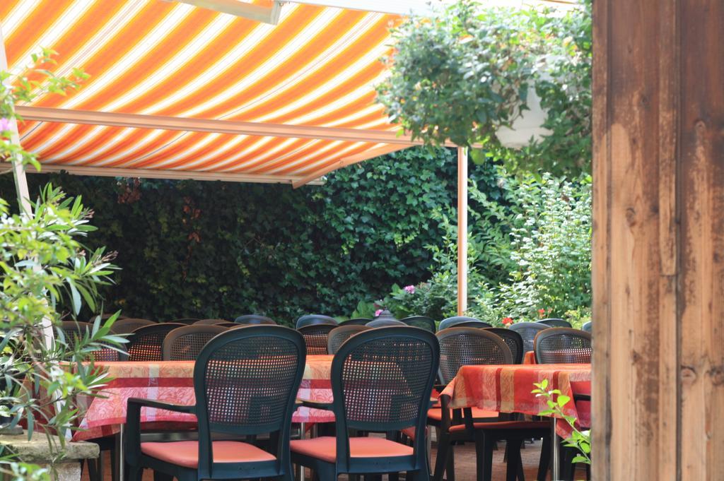 Gasthaus Zur Sonne Aesch  المظهر الخارجي الصورة